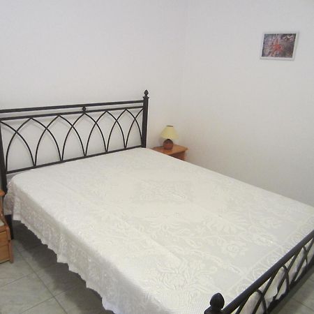 Triovasálos Katerina Apartments מראה חיצוני תמונה