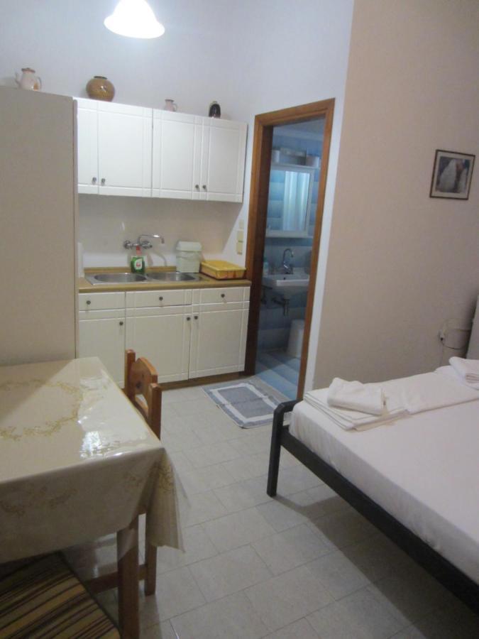 Triovasálos Katerina Apartments מראה חיצוני תמונה