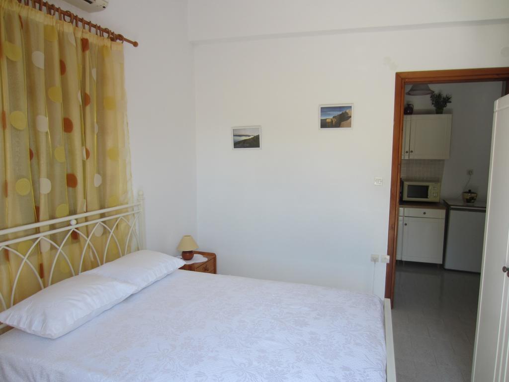 Triovasálos Katerina Apartments מראה חיצוני תמונה