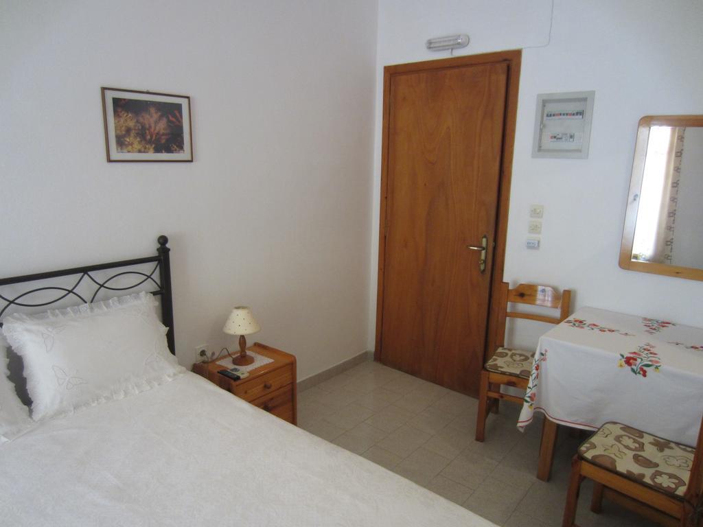 Triovasálos Katerina Apartments מראה חיצוני תמונה