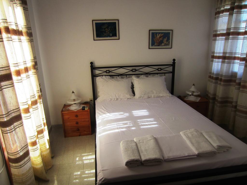 Triovasálos Katerina Apartments מראה חיצוני תמונה