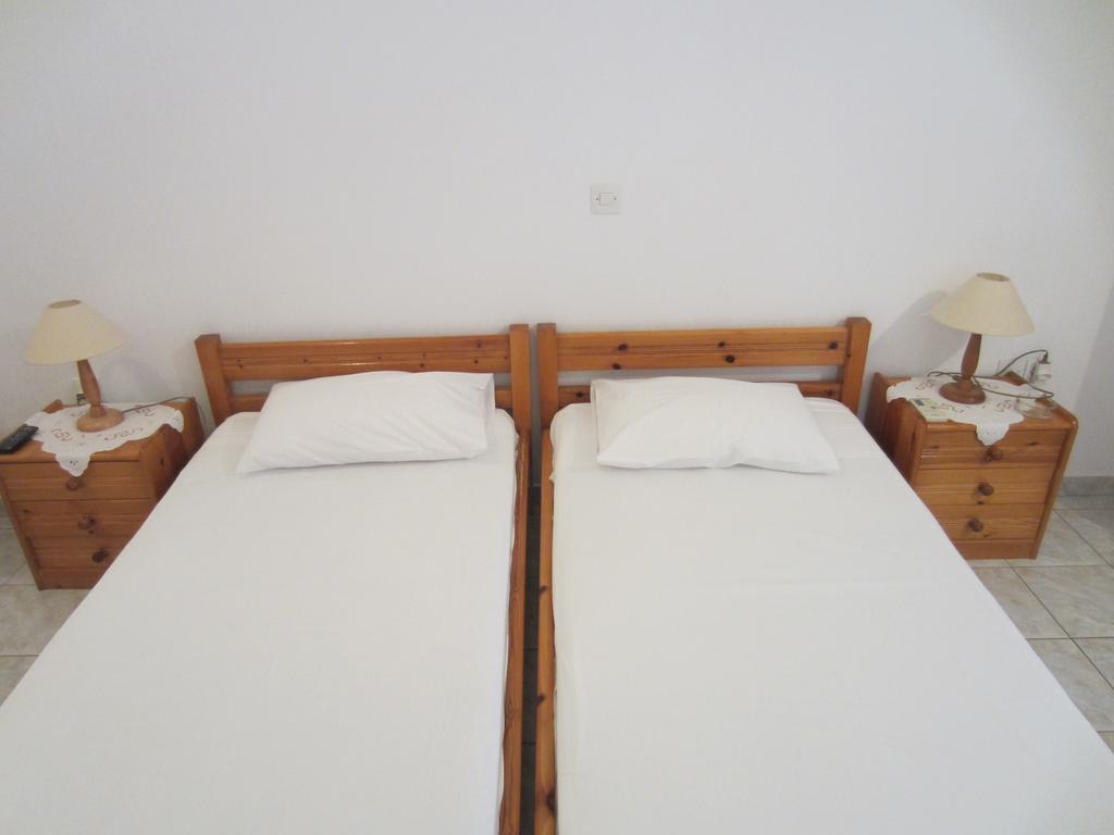 Triovasálos Katerina Apartments מראה חיצוני תמונה